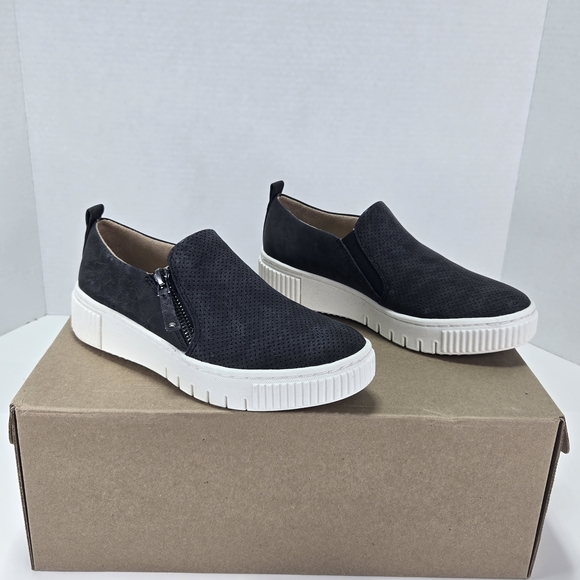 SOUL Naturalizer Shoes - SOUL Naturalizer Turner Black Slip-On Perforated Loafer Platform Sneakers Size 5